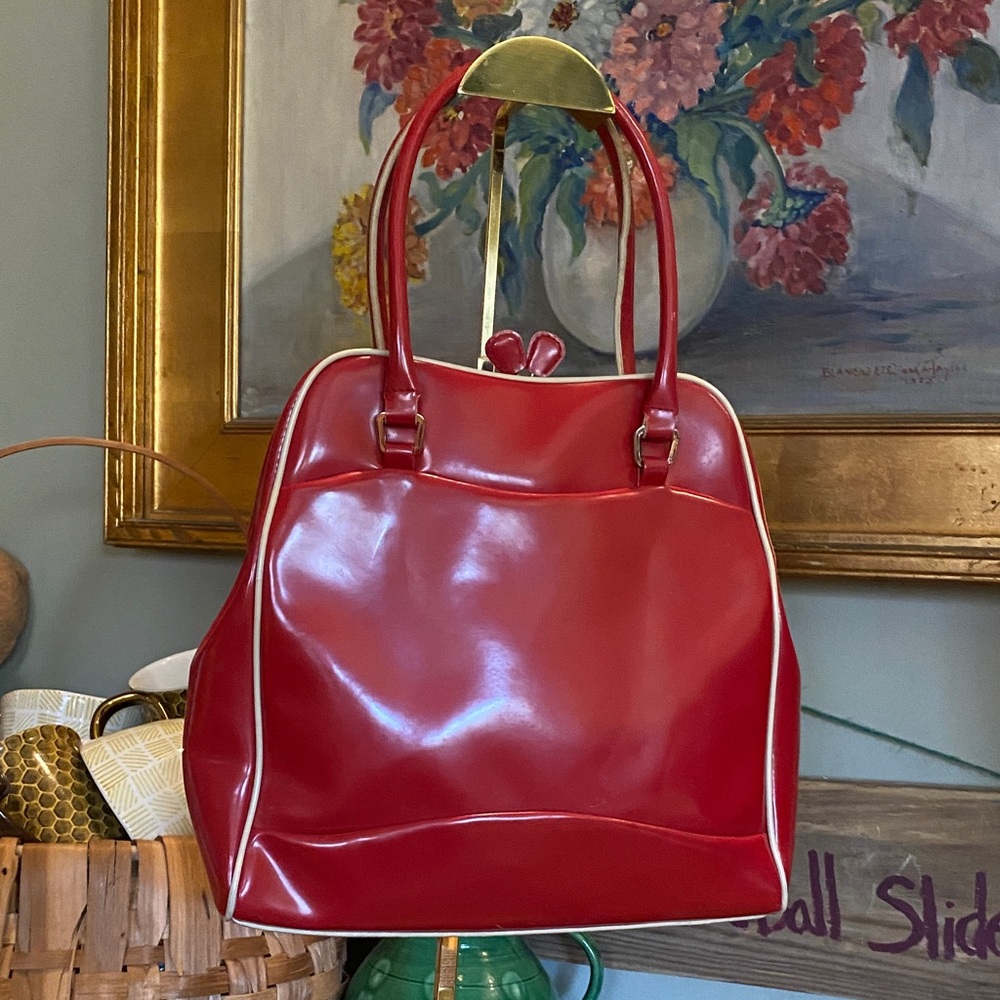 Vintage Liz Claiborne Red and Cream Piped Bowling Style Bag